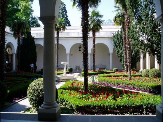 Итальянский дворик